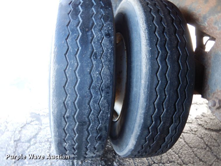 image for item DK2119 2005 Wabash  refrigerated van trailer