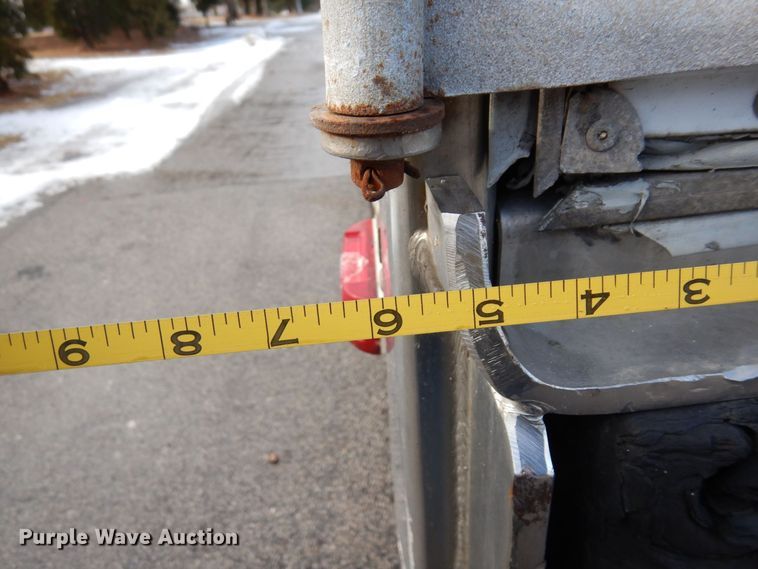 image for item DK2120 1988 Utility  refrigerated van trailer