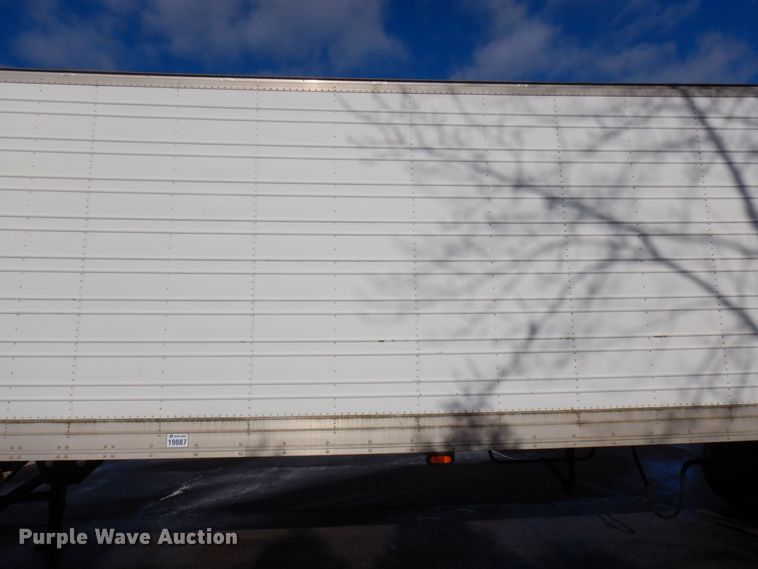 image for item DK2120 1988 Utility  refrigerated van trailer
