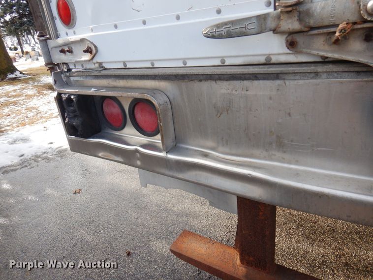 image for item DK2120 1988 Utility  refrigerated van trailer
