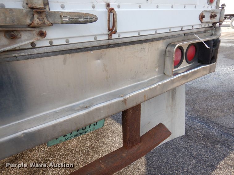 image for item DK2120 1988 Utility  refrigerated van trailer