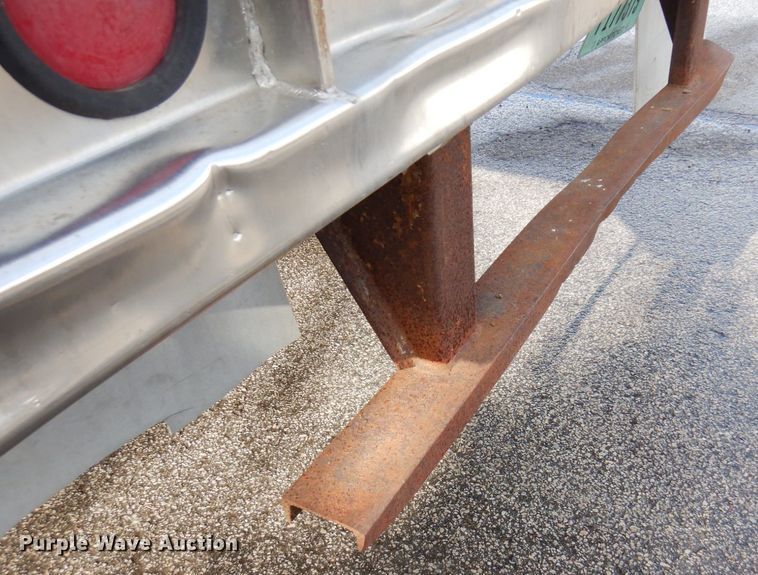 image for item DK2120 1988 Utility  refrigerated van trailer