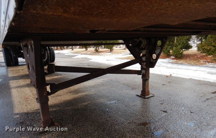 image for item DK2120 1988 Utility  refrigerated van trailer