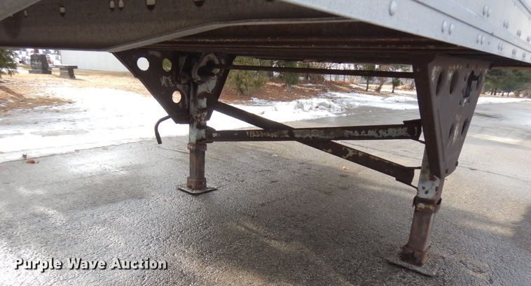 image for item DK2120 1988 Utility  refrigerated van trailer