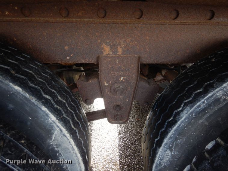 image for item DK2120 1988 Utility  refrigerated van trailer