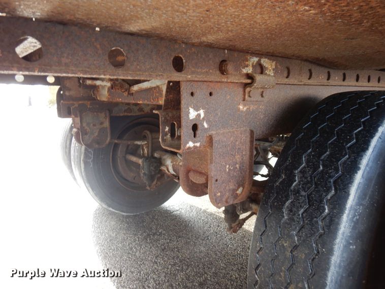 image for item DK2120 1988 Utility  refrigerated van trailer