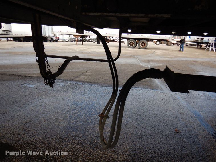 image for item DK2120 1988 Utility  refrigerated van trailer