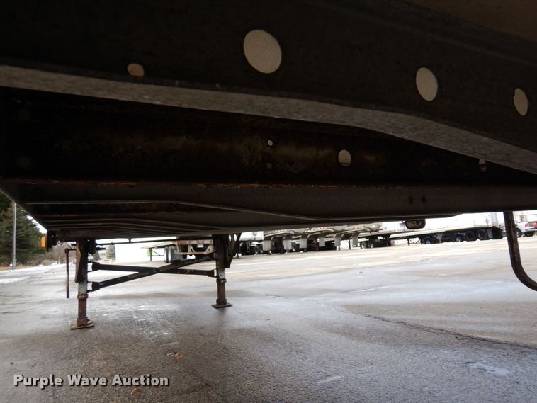 image for item DK2120 1988 Utility  refrigerated van trailer