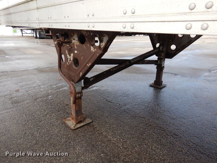image for item DK2120 1988 Utility  refrigerated van trailer