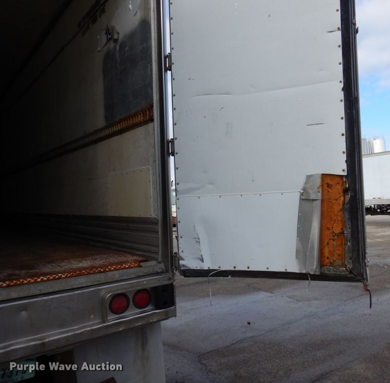 image for item DK2120 1988 Utility  refrigerated van trailer