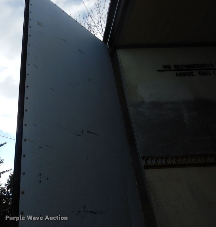 image for item DK2120 1988 Utility  refrigerated van trailer