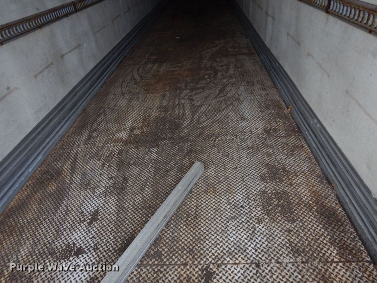 image for item DK2120 1988 Utility  refrigerated van trailer