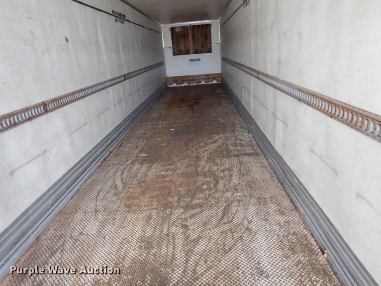 image for item DK2120 1988 Utility  refrigerated van trailer