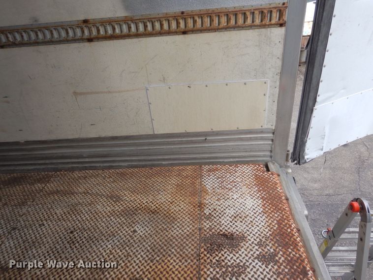 image for item DK2120 1988 Utility  refrigerated van trailer