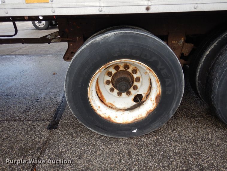 image for item DK2120 1988 Utility  refrigerated van trailer