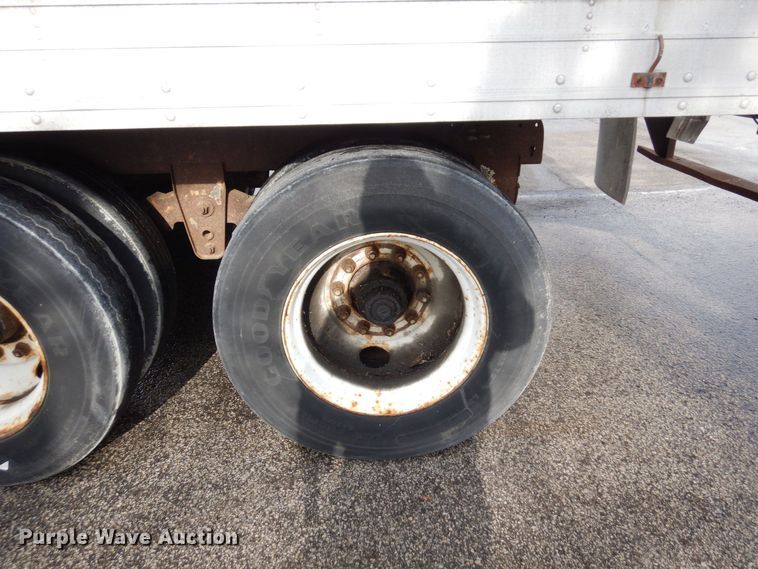 image for item DK2120 1988 Utility  refrigerated van trailer