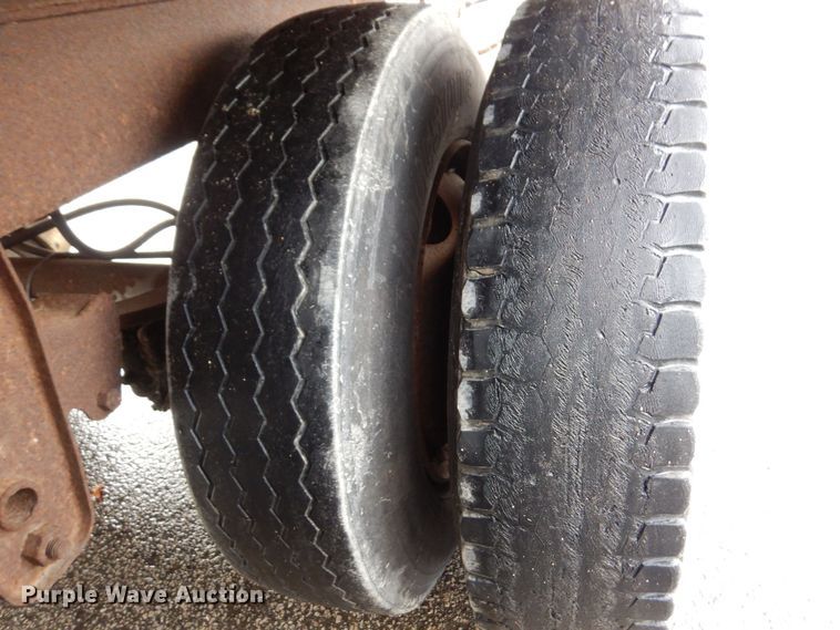 image for item DK2120 1988 Utility  refrigerated van trailer