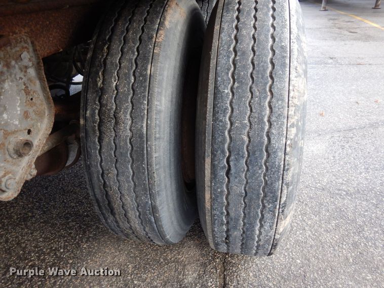 image for item DK2122 1987 Stoughton ASVW-535T-S-C  dry van trailer