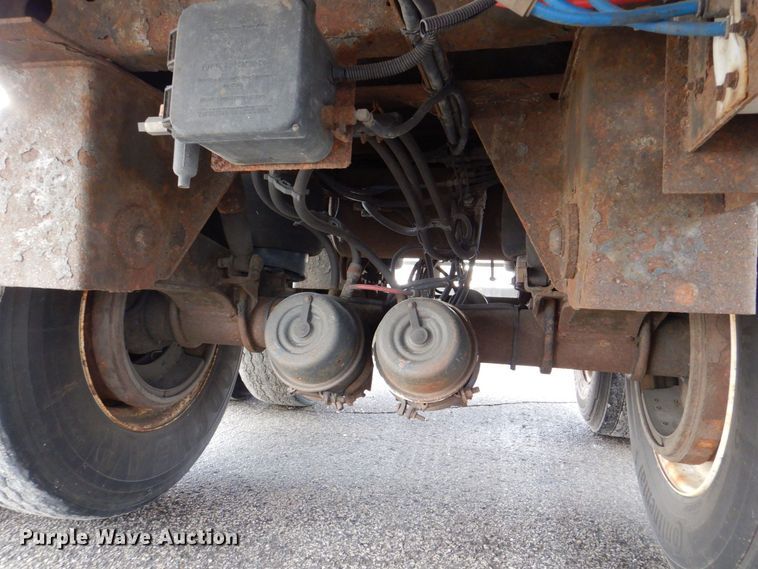 image for item DK2125 2010 Hyundai VR1450022-AS  refrigerated van trailer