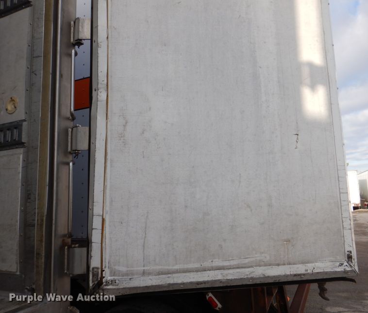 image for item DK2125 2010 Hyundai VR1450022-AS  refrigerated van trailer