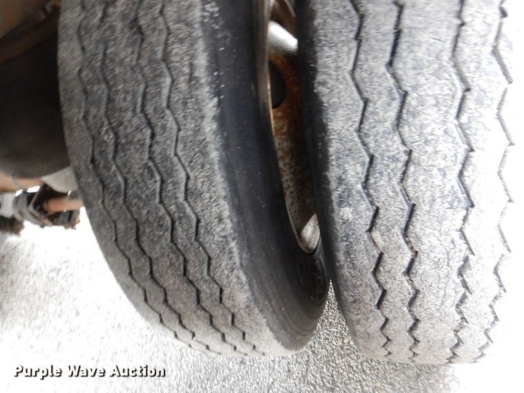 image for item DK2125 2010 Hyundai VR1450022-AS  refrigerated van trailer