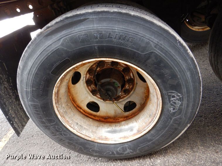 image for item DK2125 2010 Hyundai VR1450022-AS  refrigerated van trailer