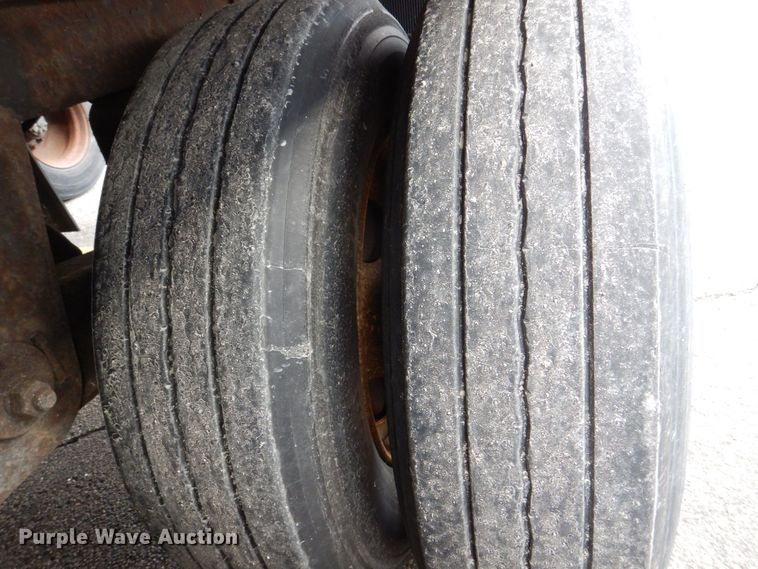 image for item DK2125 2010 Hyundai VR1450022-AS  refrigerated van trailer