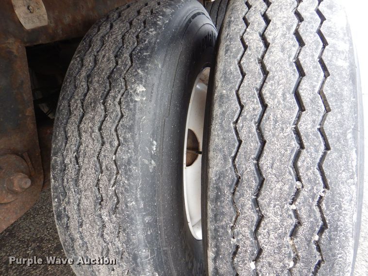 image for item DK2125 2010 Hyundai VR1450022-AS  refrigerated van trailer