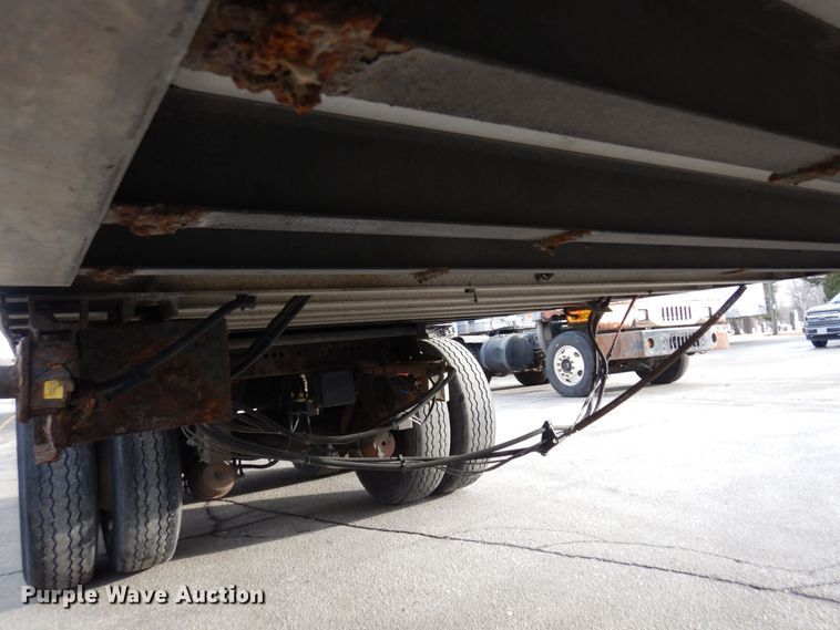 image for item DK2130 2011 Hyundai VR1480142  refrigerated van trailer