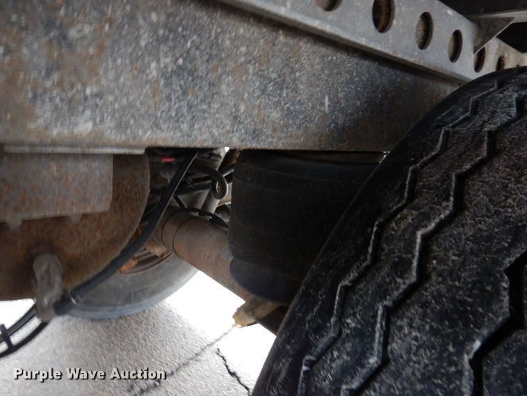 image for item DK2130 2011 Hyundai VR1480142  refrigerated van trailer