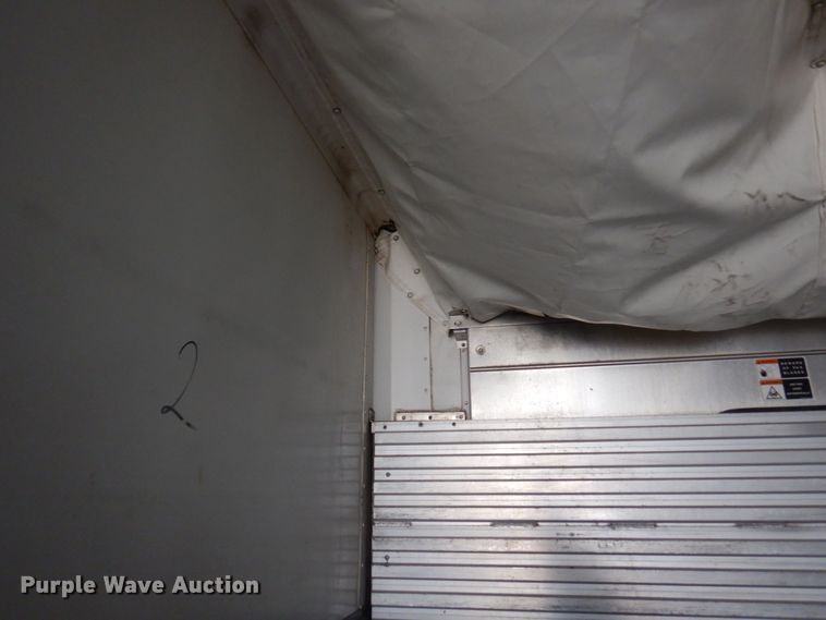 image for item DK2130 2011 Hyundai VR1480142  refrigerated van trailer