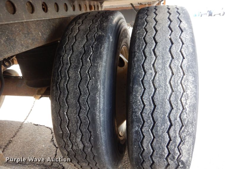 image for item DK2130 2011 Hyundai VR1480142  refrigerated van trailer