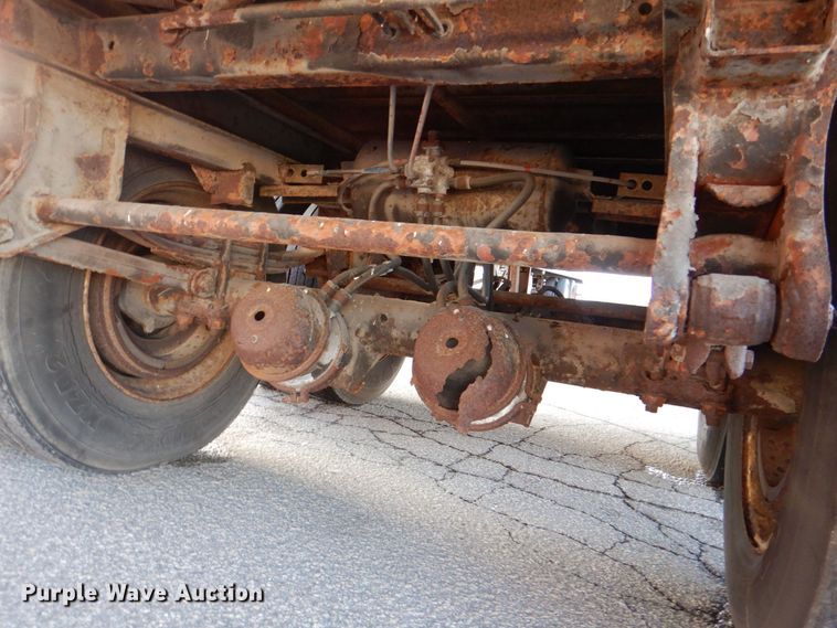 image for item DK2139 1993 Wabash P-102CW  dry van trailer