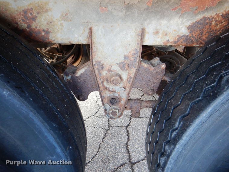 image for item DK2139 1993 Wabash P-102CW  dry van trailer