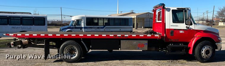 image for item DK7204 2005 International 4300  rollback truck