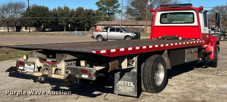 image for item DK7204 2005 International 4300  rollback truck