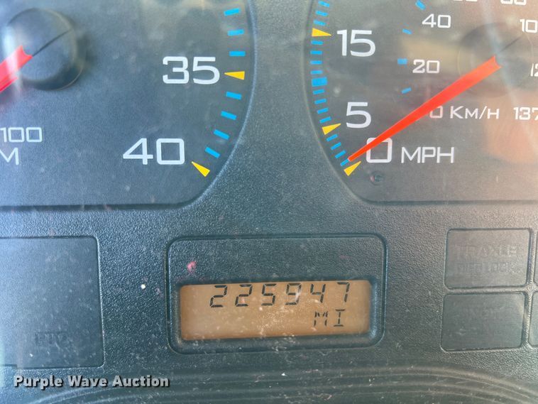 image for item DK7204 2005 International 4300  rollback truck