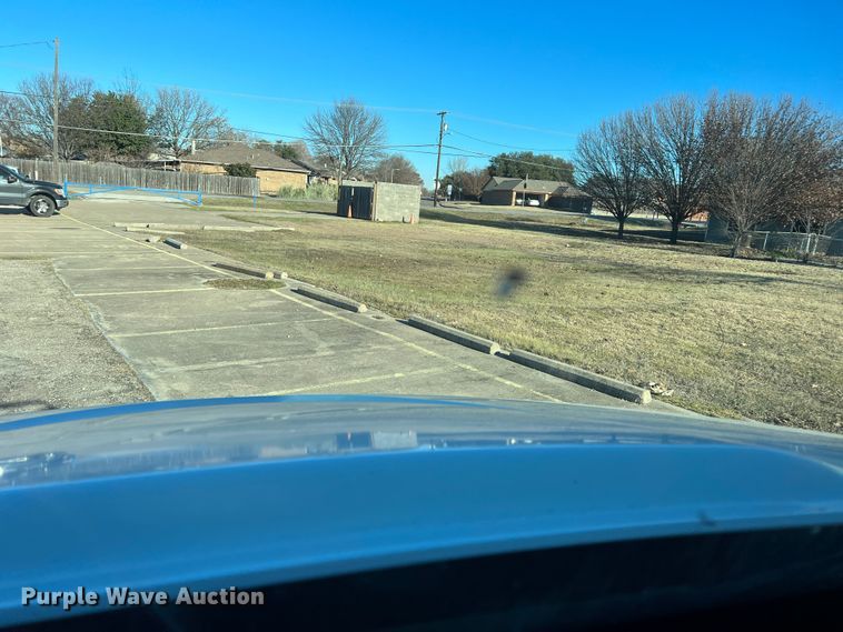 image for item DK7204 2005 International 4300  rollback truck