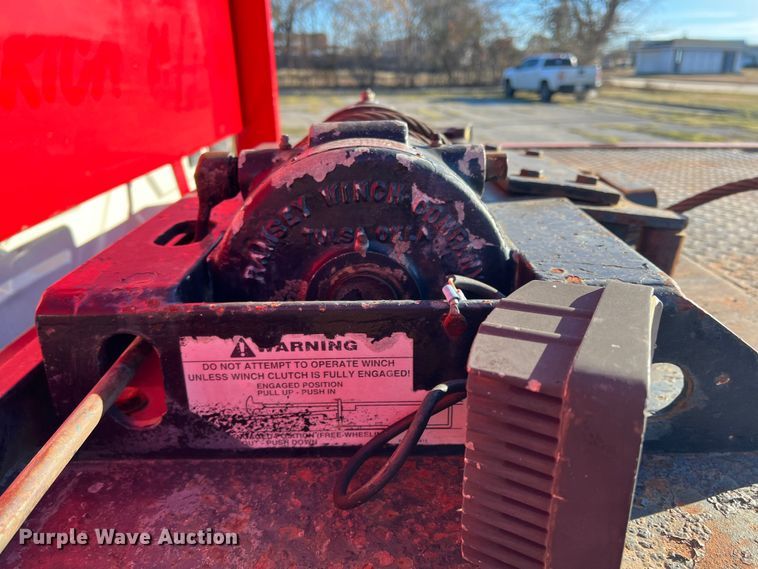 image for item DK7204 2005 International 4300  rollback truck