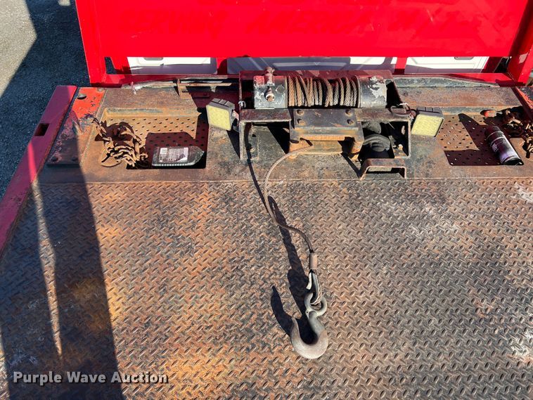 image for item DK7204 2005 International 4300  rollback truck