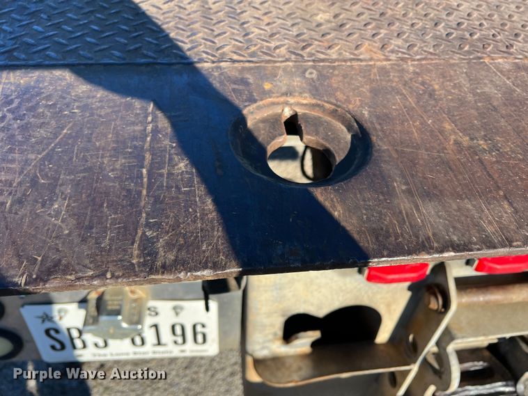 image for item DK7204 2005 International 4300  rollback truck