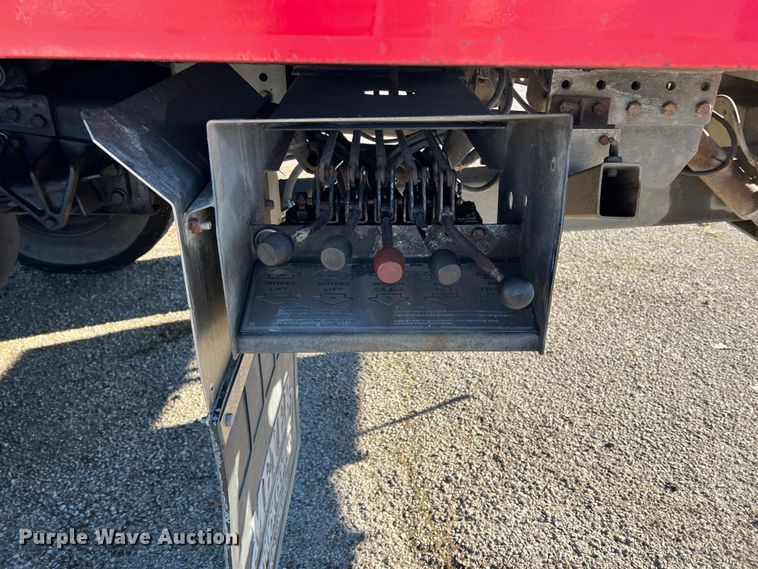 image for item DK7204 2005 International 4300  rollback truck