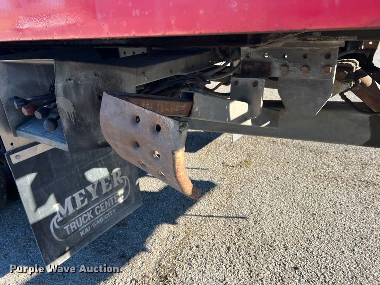 image for item DK7204 2005 International 4300  rollback truck