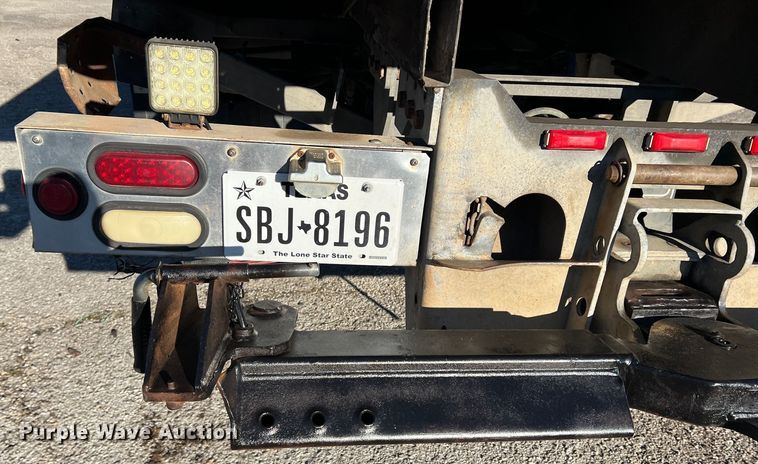 image for item DK7204 2005 International 4300  rollback truck