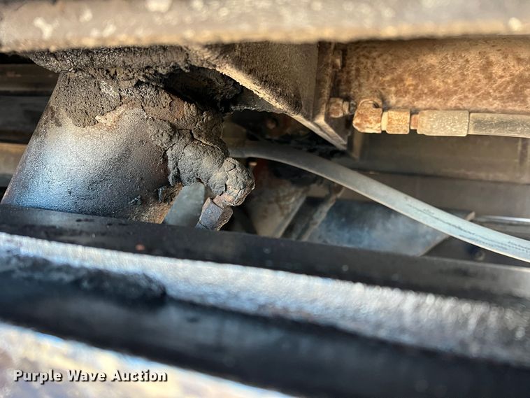 image for item DK7204 2005 International 4300  rollback truck