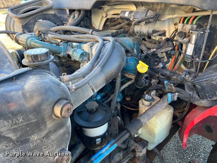 image for item DK7204 2005 International 4300  rollback truck