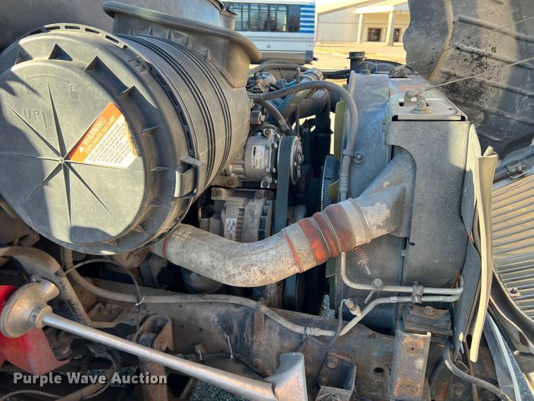 image for item DK7204 2005 International 4300  rollback truck