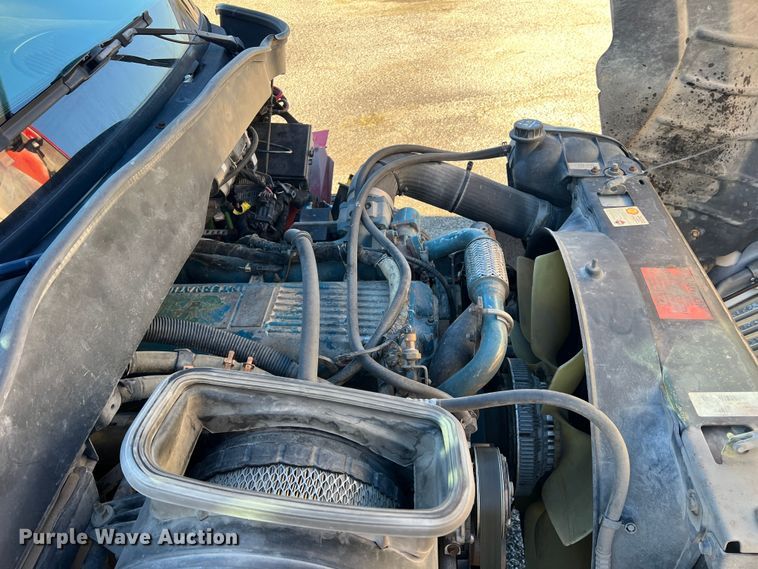 image for item DK7204 2005 International 4300  rollback truck