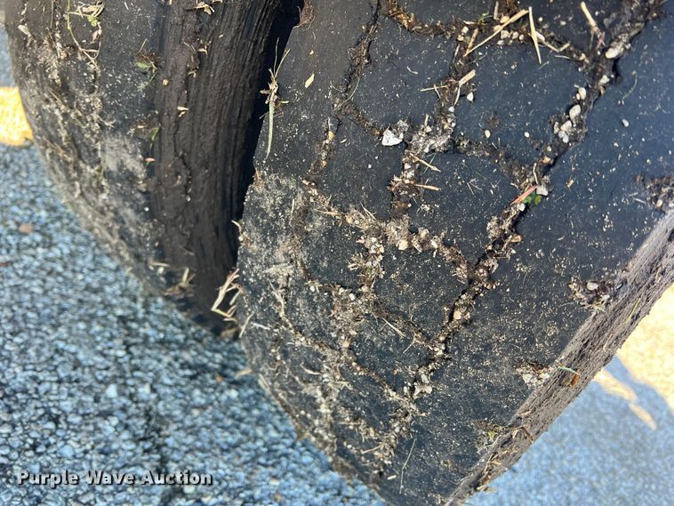 image for item DK7204 2005 International 4300  rollback truck