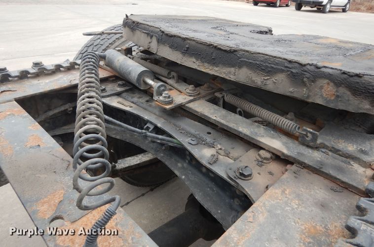 image for item DK7598 2011 Freightliner Cascadia  semi truck